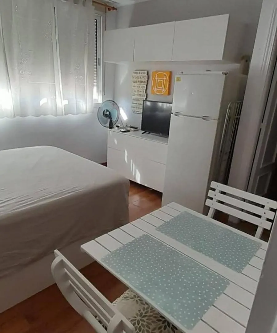 Estudio Central En Zona Petonal Y Cerca A La Playa Torremolinos 0*,  Spain