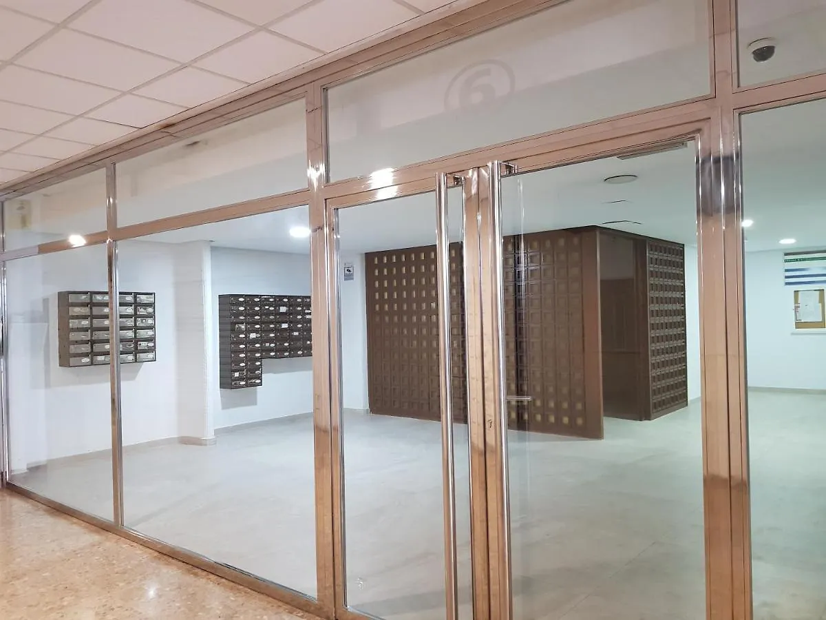 Διαμέρισμα Estudio Central En Zona Petonal Y Cerca A La Playa Τορρεμολίνος Ισπανία