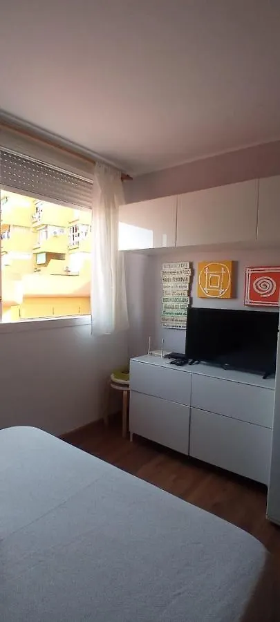Διαμέρισμα Estudio Central En Zona Petonal Y Cerca A La Playa Τορρεμολίνος
