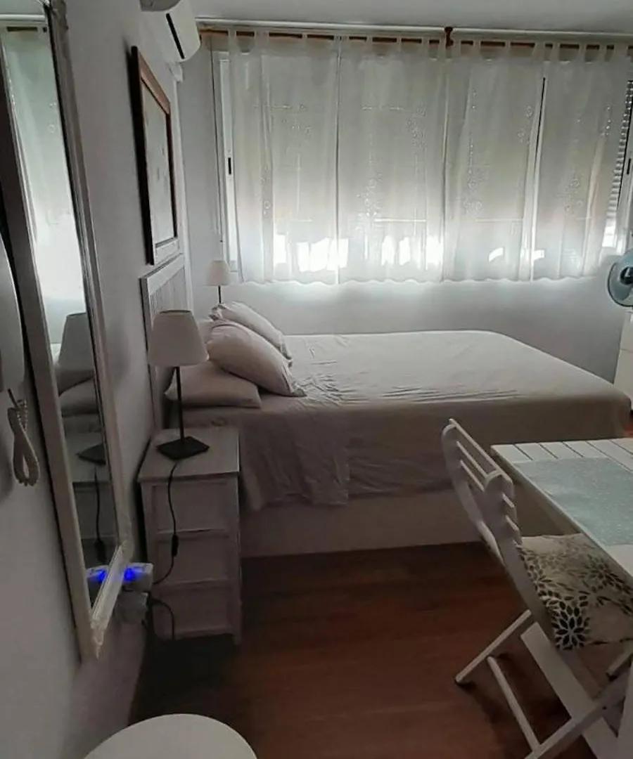 Estudio Central En Zona Petonal Y Cerca A La Playa Τορρεμολίνος 0*,  Ισπανία