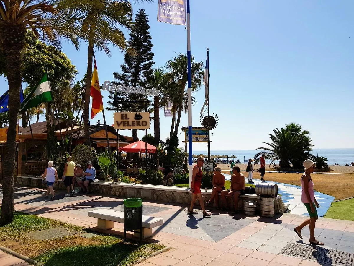 Estudio Central En Zona Petonal Y Cerca A La Playa Τορρεμολίνος