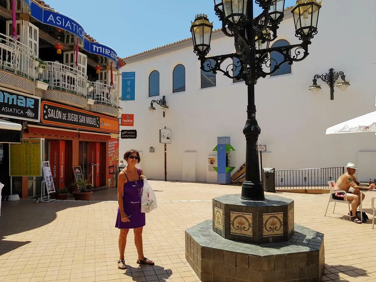 Estudio Central En Zona Petonal Y Cerca A La Playa Τορρεμολίνος Διαμέρισμα